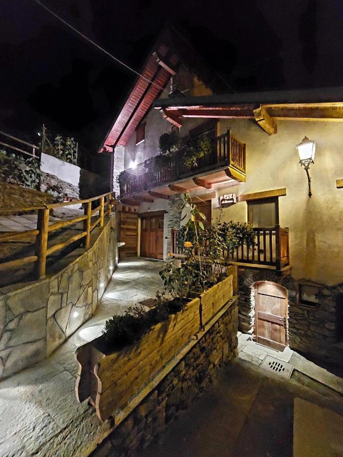 Appartamento Le Bourneau Aosta Exterior foto