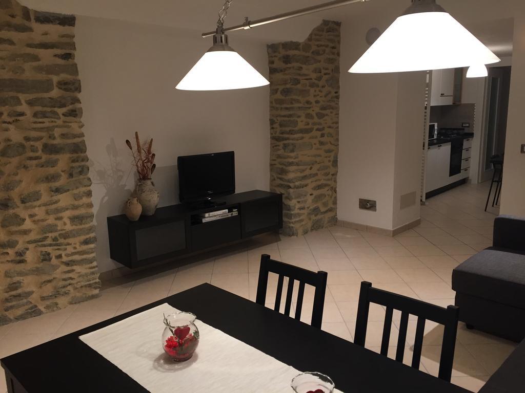 Appartamento Le Bourneau Aosta Exterior foto